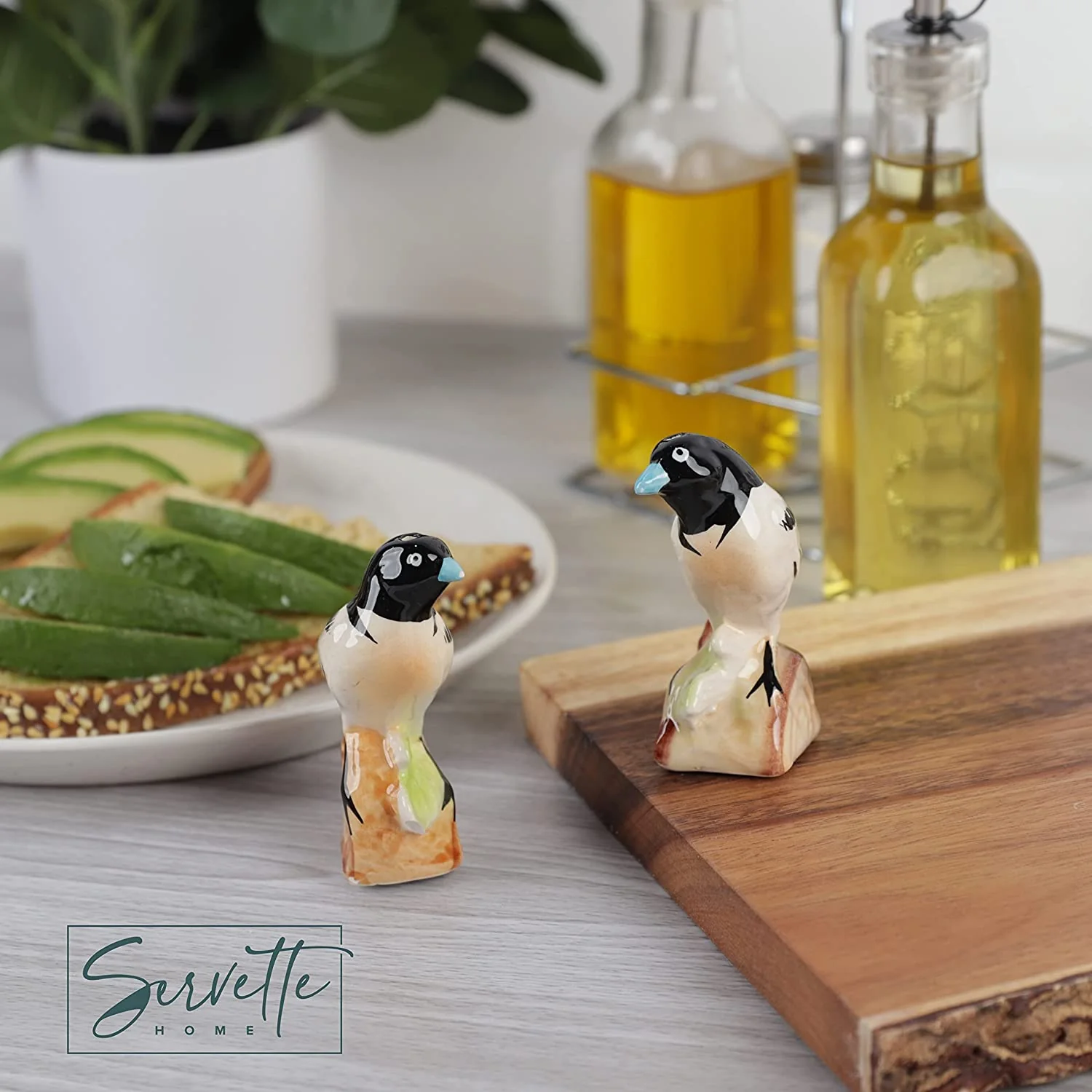 Retro Bird Salt and Pepper Shaker Set - Image 2