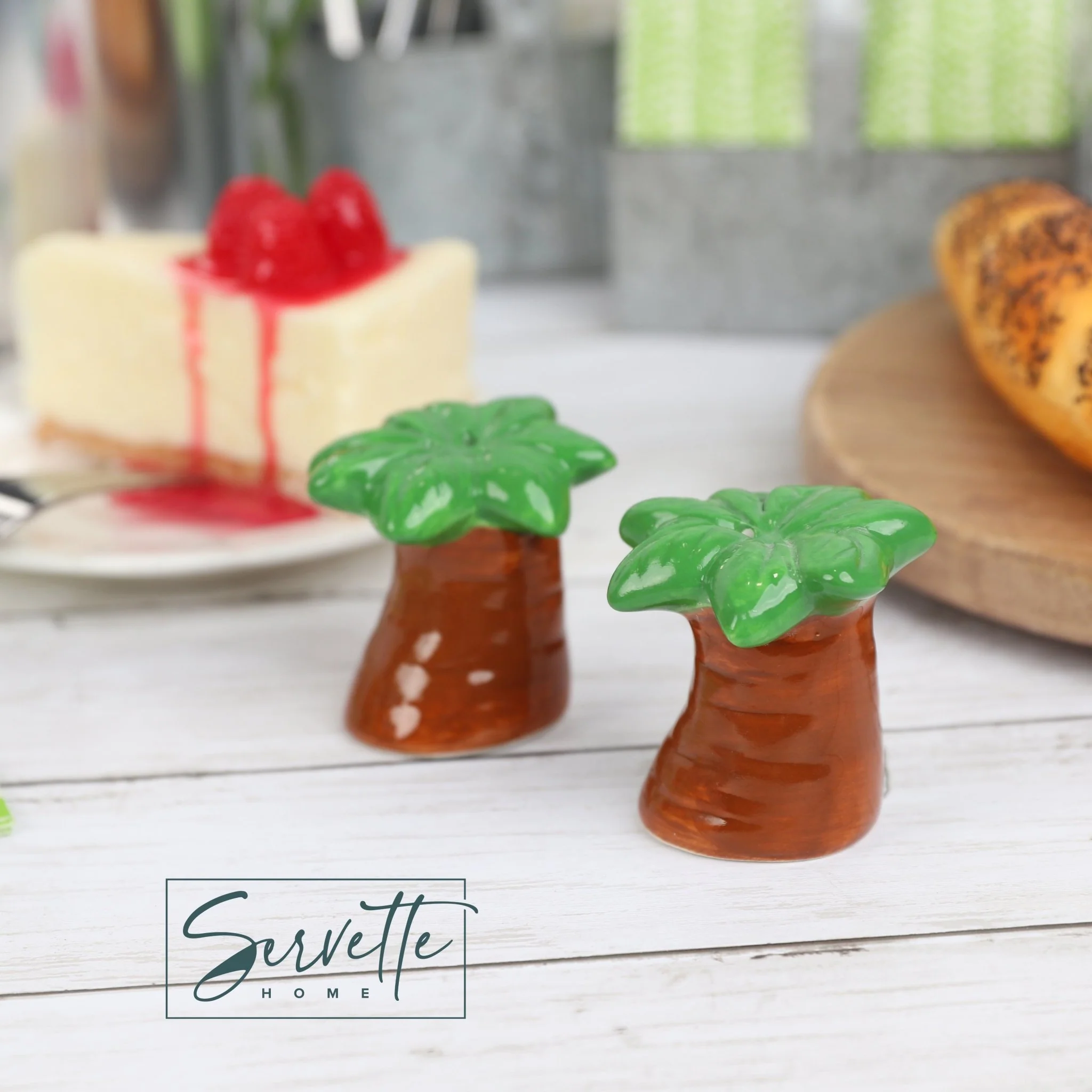 Tropical Palm Tree Salt & Pepper Shakers - Image 3