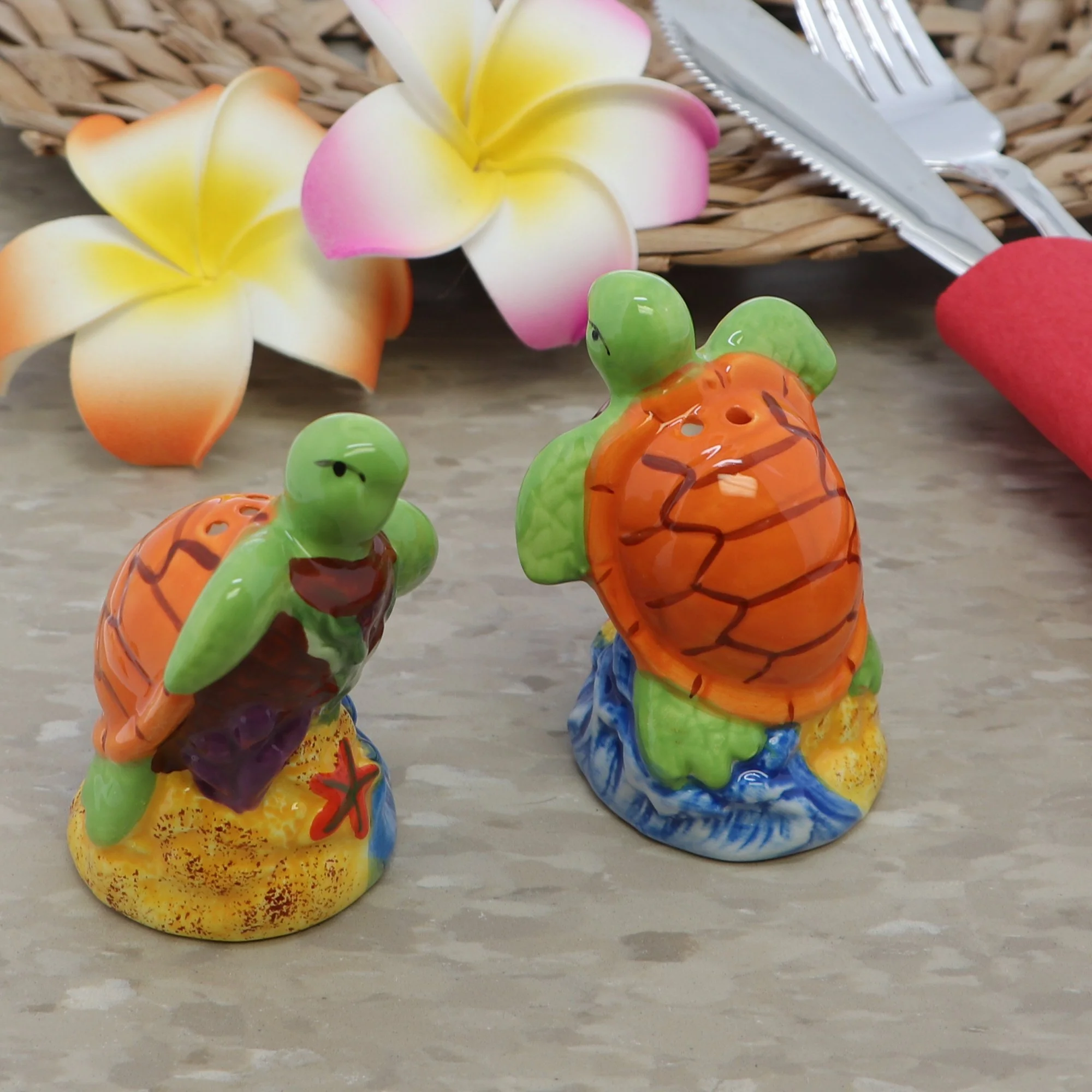 Vibrant Turtle Ceramic Salt & Pepper Shakers - Image 4